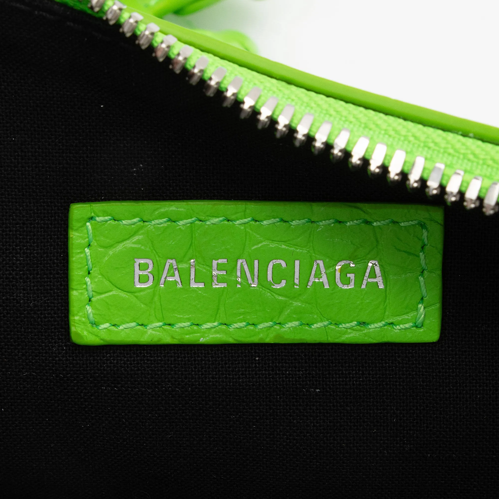 Balenciaga Croc Embossed Le Cagole XS Shoulder Bag (SHF-kVl4nx)