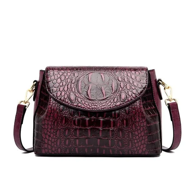 Chic CrocZip Luxury Crocodile Shoulder Bag