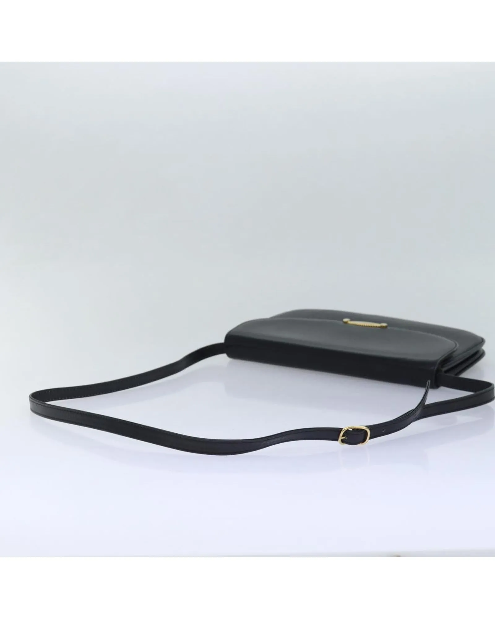 Leather Shoulder Bag in Black